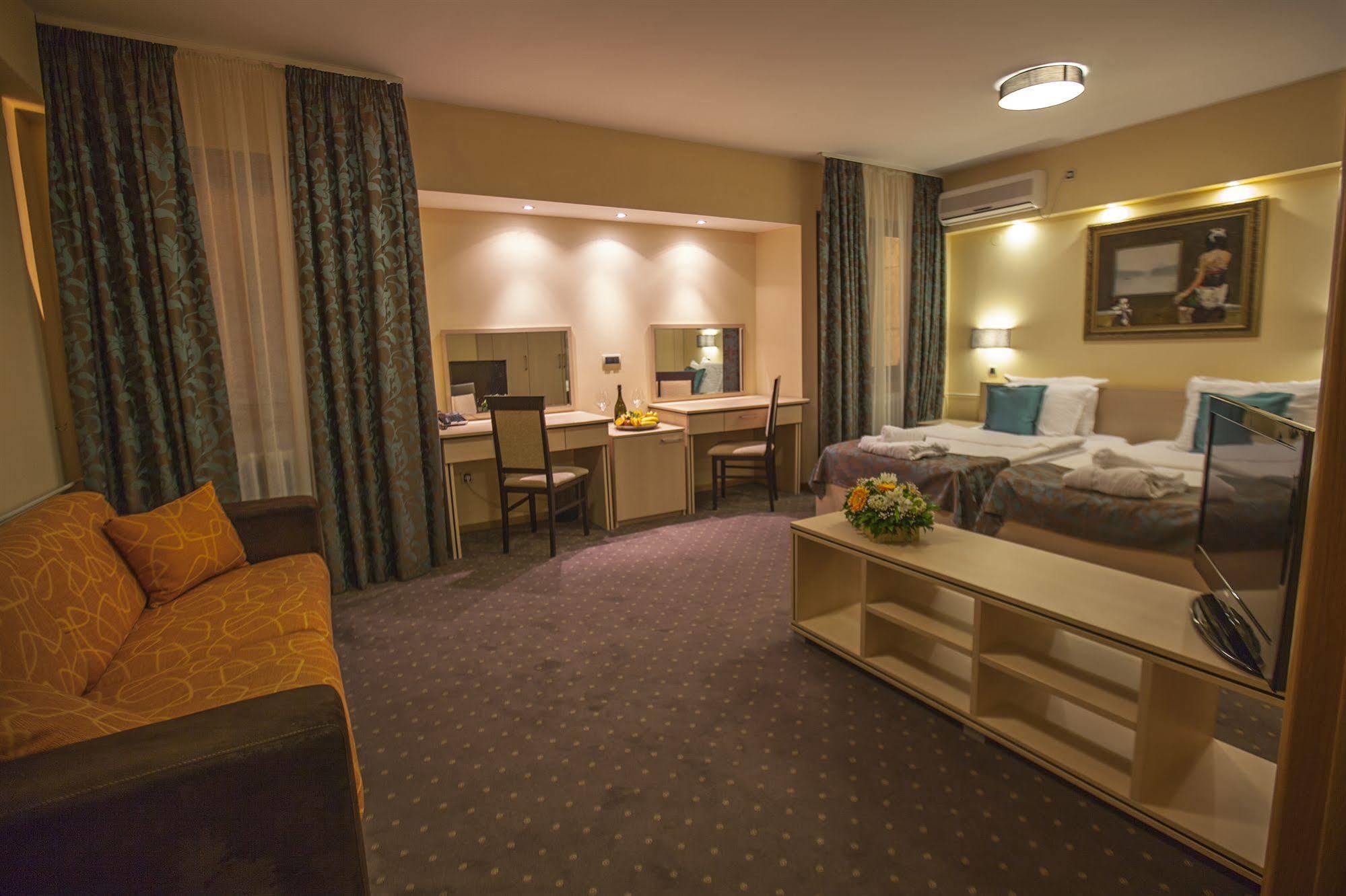 Hotel Srbija วรชาซ ภายนอก รูปภาพ