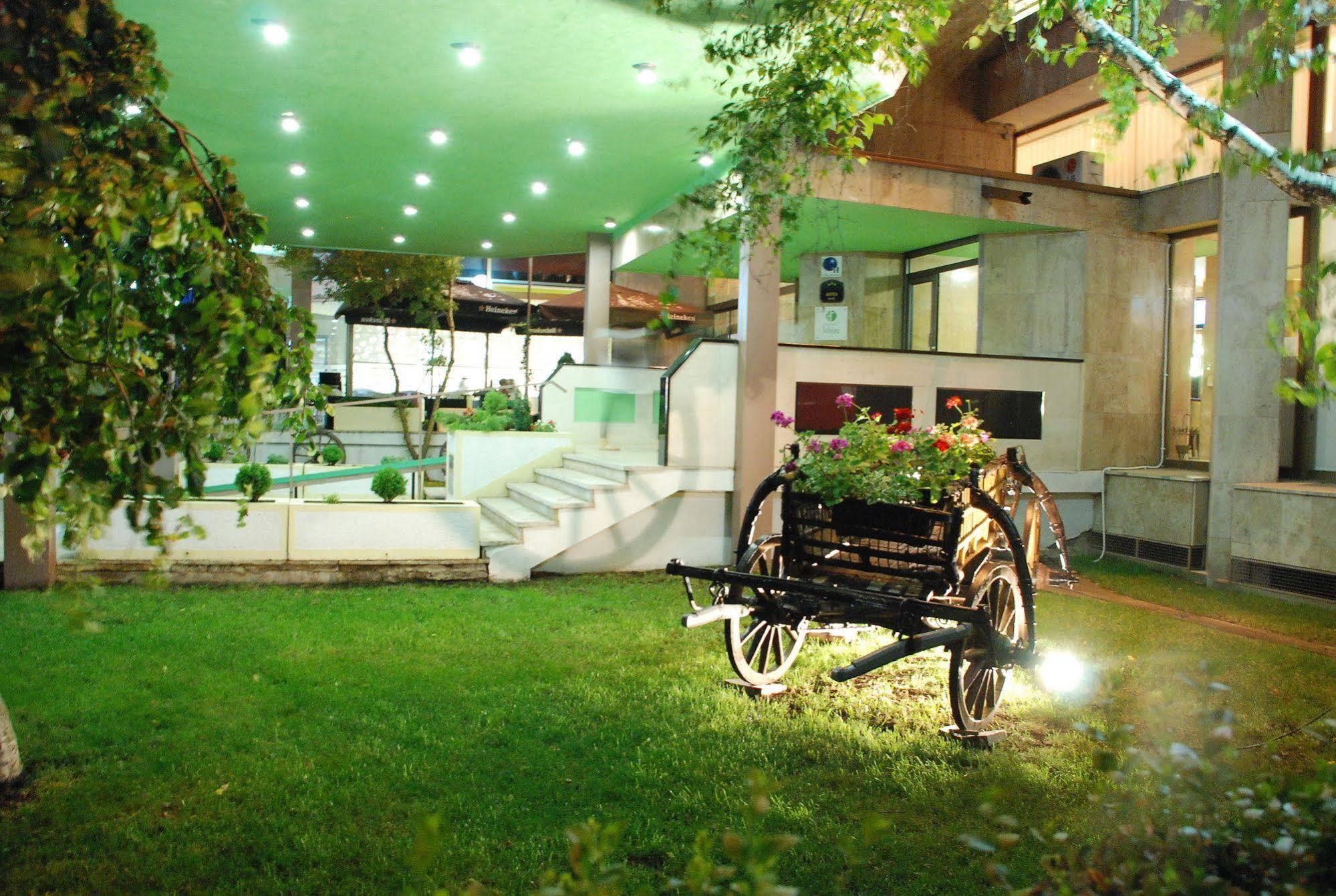 Hotel Srbija วรชาซ ภายนอก รูปภาพ